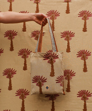 Tala Palmtree Single Throw In Tote Bag