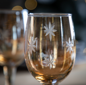 Golden Star Etched Wine Glass