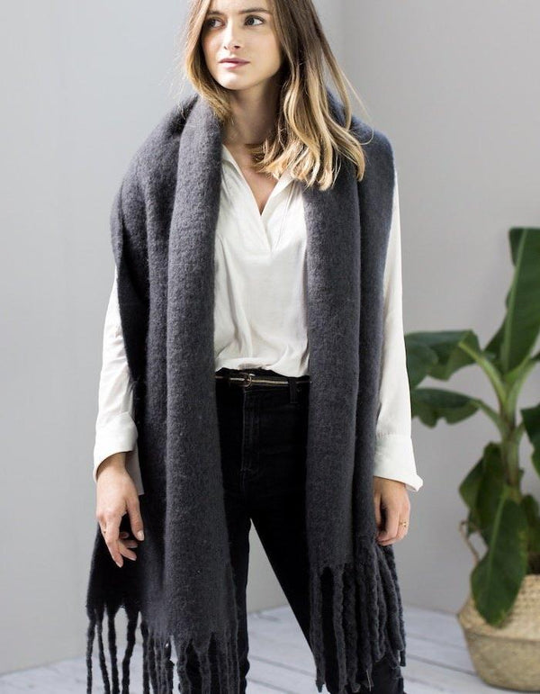 Grey Blanket Scarf With Tassel